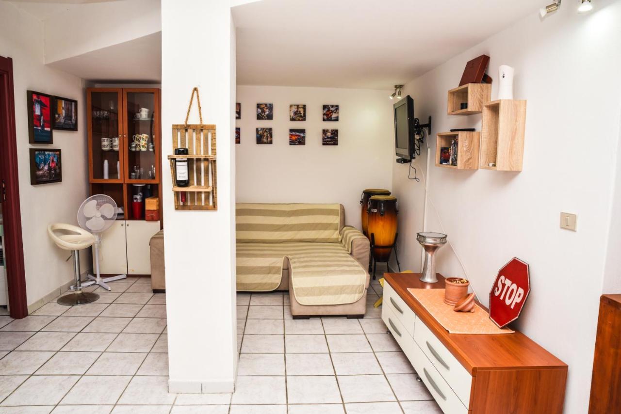 Casa Particular - Casa Vacanze - By Faendho Porto Torres Bagian luar foto