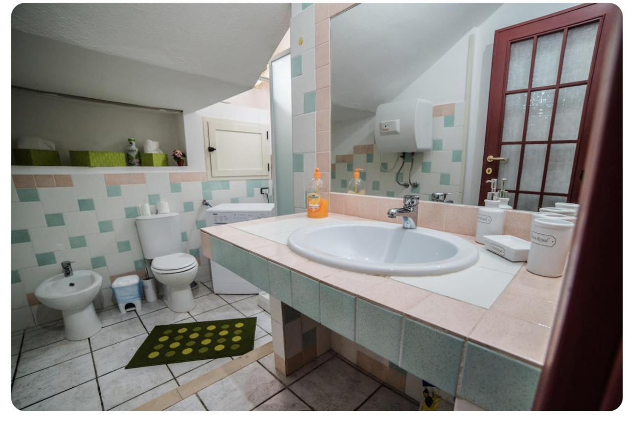 Casa Particular - Casa Vacanze - By Faendho Porto Torres Bagian luar foto